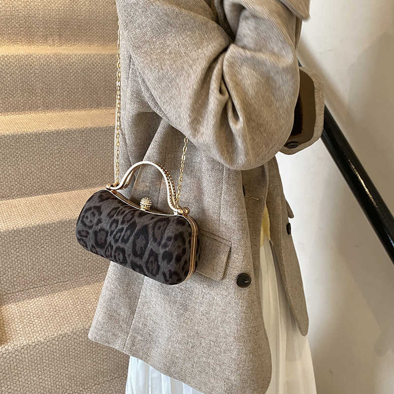 Temperament Dinner 2024 Personalized New Fashion Leopard Pattern Fashion Chain Crossarm Shoulder Box Women's Bag 241230