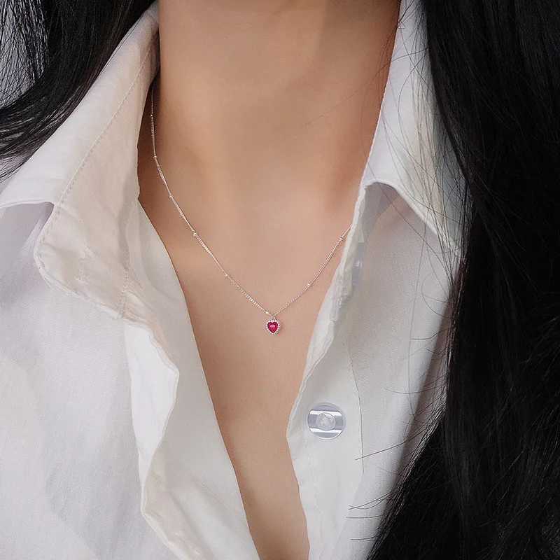 925 sterling silver necklace simple and elegant Collaone chain small and shiny peach heart pendant wedding jewelry W241230