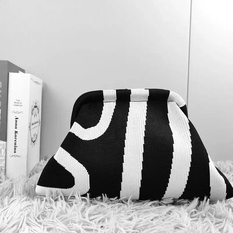 Fashion Zebra Print Women Handbags Simple Underarm Handbag Female Daily Clutch Purse Pouch Winter 241224