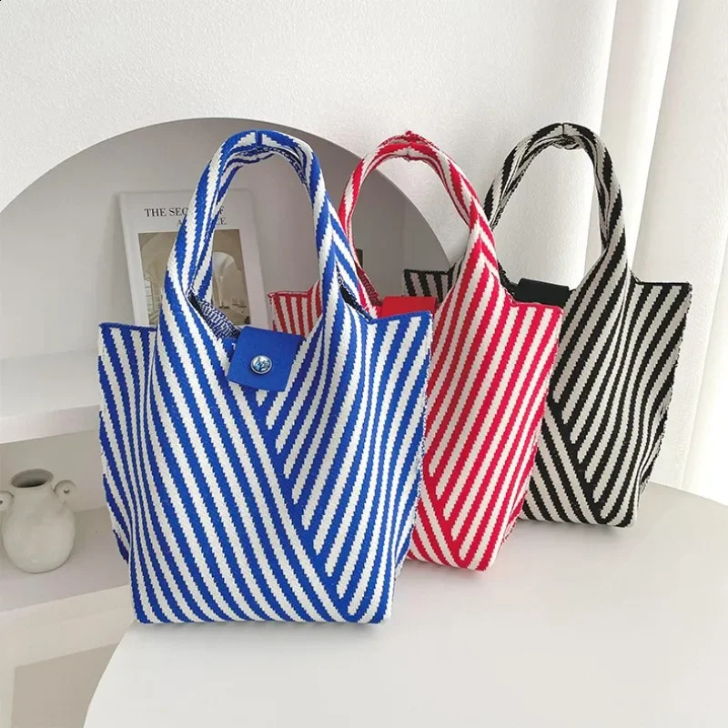 Fashion Striped Knitted Bag Casual Shoulder Bags Student Handbags Female Tote Purse Women Retro Bucket Handbag 250122