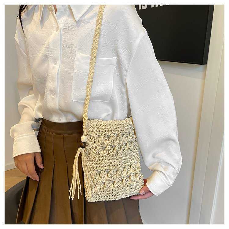 Women's Woven Small Bag, New Versatile Single Shoulder Crossbody Bag, Seaside Woven Bag, Hollowed Out Bag, Beach Bag, Mobile Phone Bag