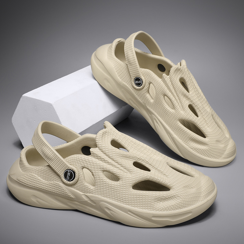 2025 new Free shipping designer slippers for mens black grey khaki Hollow out beach sandals