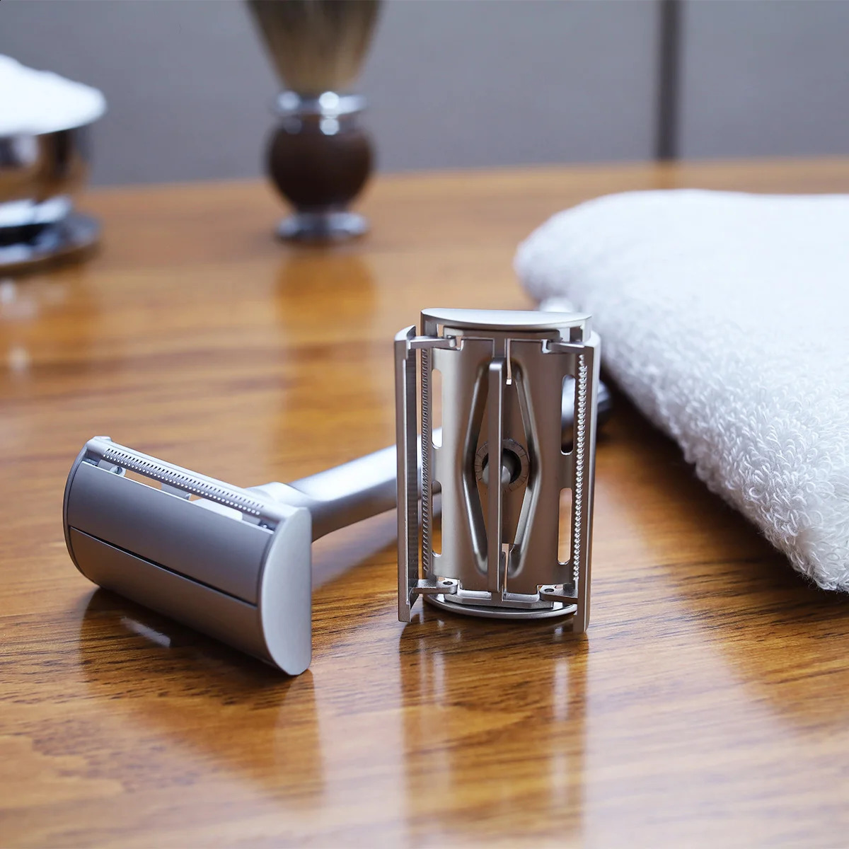 Magyfosia Butterfly Open Double Edge Safety Razor with 10 Original Blades Classic Hair Removal Shaver for Men 241230