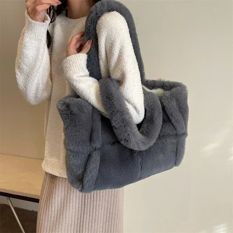 Womens Bag Solid Plush Comfortable Shoulder Bag High Capacity Hasp Casual Tote Handbag Bags for Women Bolsa Mujer 241231