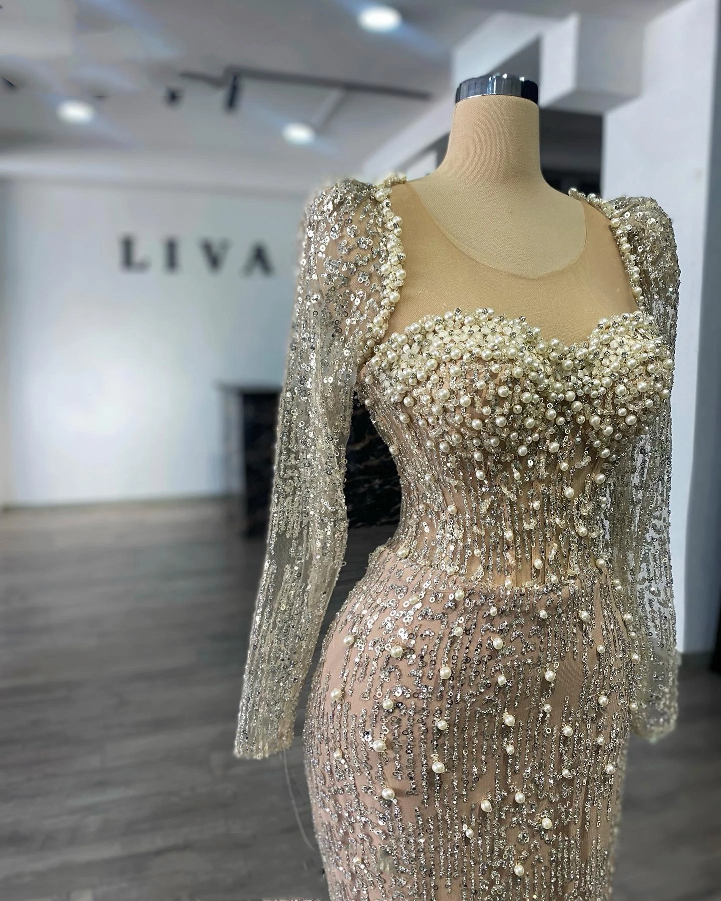 Evening Dresses For Women Sheer Neck Long Sleeves Gown Sequins Pearls Sweep Train Customized Dress Party