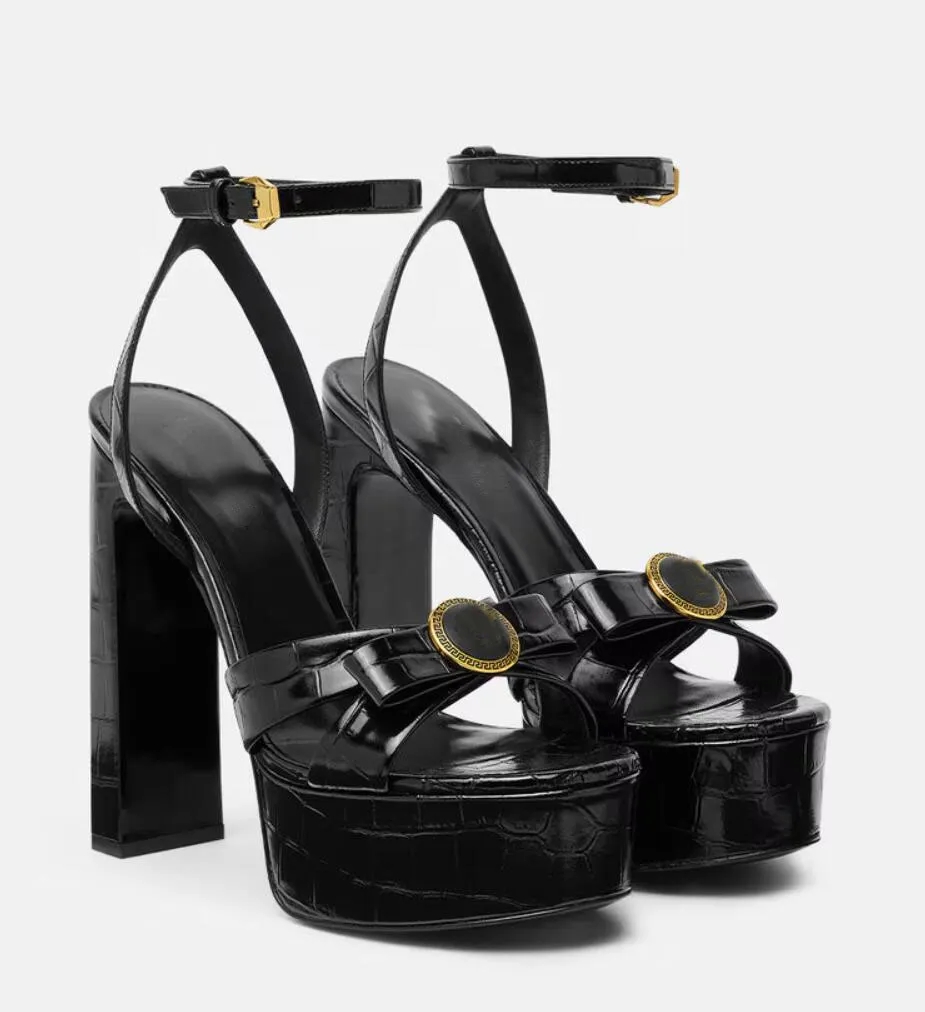 Top Luxury Femmes Gianni Ribbon Bow Sandals Chaussures Plate-forme des talons à blocs hauts Round Open Toe Buckle Sangle de la cheville Pumps Soi