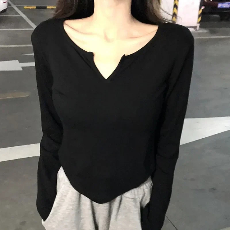 Sexy V Neck Long Sleeve TShirt Women Y2k Top Spring Autumn Irregular Hem Slim Casual Tops White Bottoming Korean Shirt 241230
