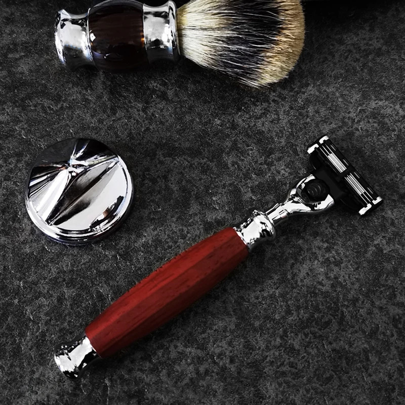 Men Shaving Manual Razor 3-Layers Blade Safety Razor With Natural Wooden Handle 241230