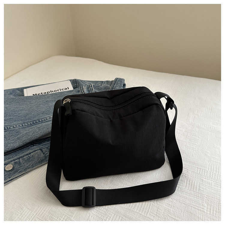 Oxford Cloth Leisure Art Style 2024 Summer New Style Texture Fashion Simple Solid Color Large Capacity Shoulder Bag