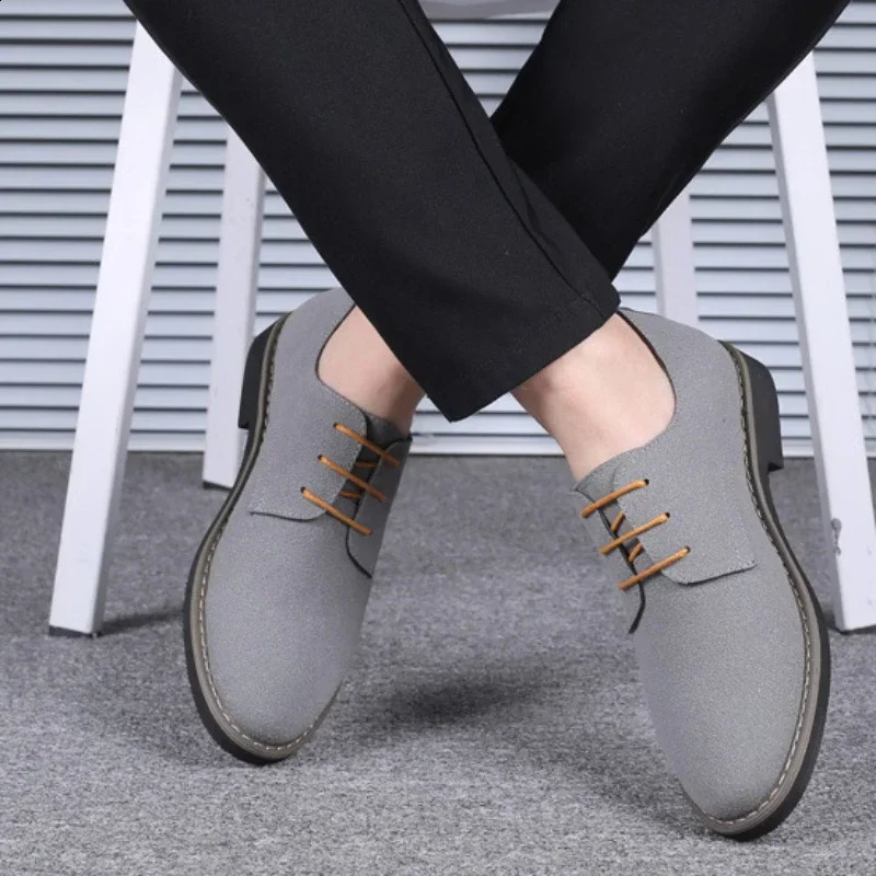Summer Mens Dress Shoes Suede Man Oxford Shoes Large Sizes Flats Classic Men Sneakers Comfortable Zapatillas De Deporte 241231