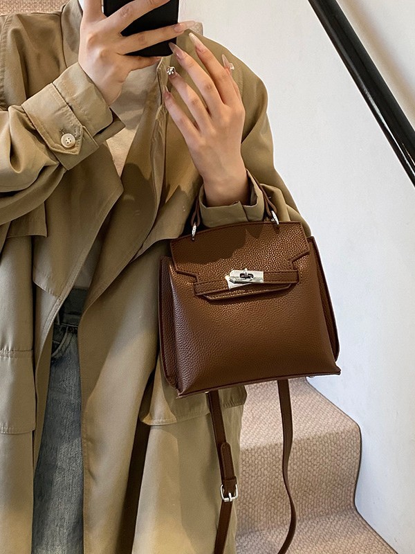 Women Shoulder Fashion Simple Casual Style Versatile Retro Designer hot High-end Small Bag Triple Black Brown Coffee Free shipping