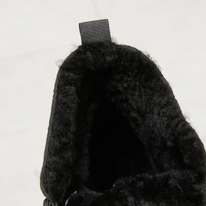 Thickened Wool Martin Boots Winter Strap Thick Bottom Comfortable and Warm Online Men;s Cotton Shoes Dad Shoes Wholesale 241231