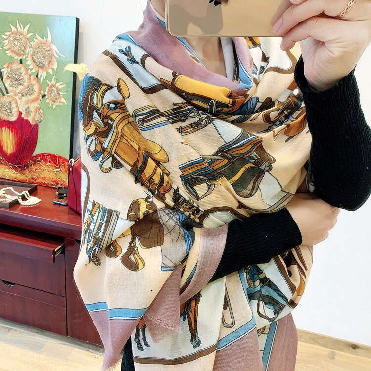 Special offer 300 pieces of with various colors to choose from. Long scarf, shawl, thin cashmere 200 * 100cm