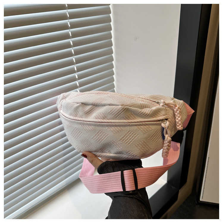 Small Fresh 2024 New Chest Trendy, Fashionable, Stylish, Personalized, Casual Commuter Shoulder Bag, Women's Waist Bag 241231