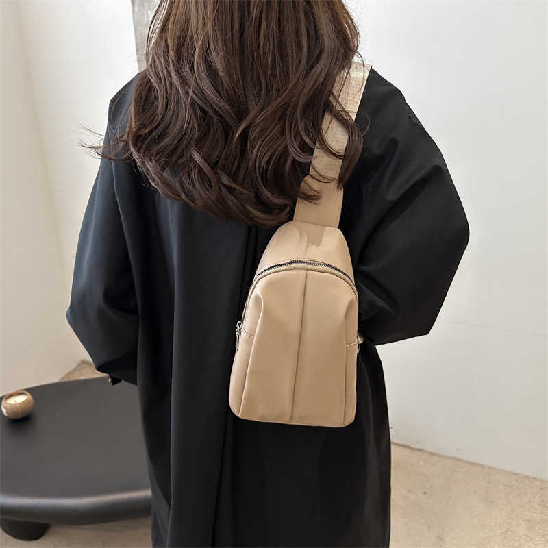 Winter Fashion 2024 New Trendy Design Stylish and Large Capacity Western Style Single Shoulder Cross Chest Bag 241231