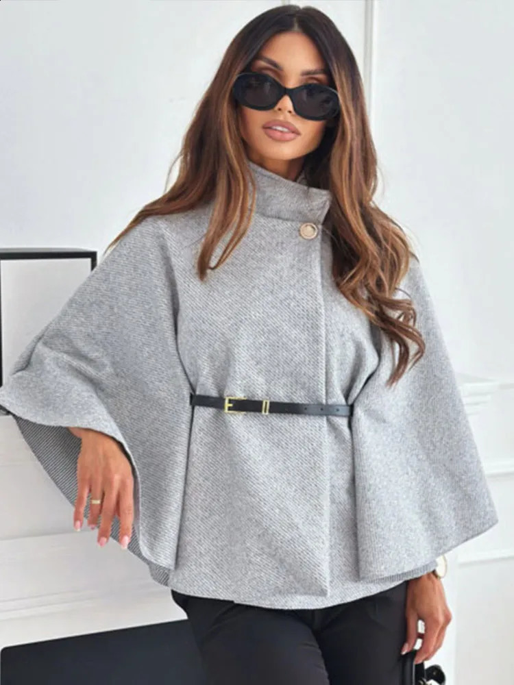 Lady Cloak Cape Woollen Tweed Poncho Thick Autumn Winter Women Single Buckle Batwing Sleeve Coat Elegant Warm Loose Outwear 2024 241231
