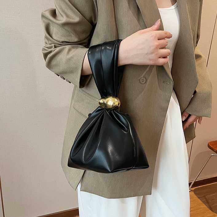 Advanced minimalist casual drawstring bucket bag Korean style trendy handbag with concave shape decoration women 241215