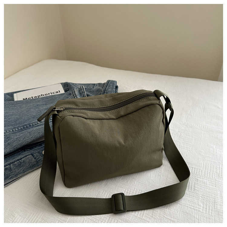 Oxford Cloth Leisure Art Style 2024 Summer New Style Texture Fashion Simple Solid Color Large Capacity Shoulder Bag