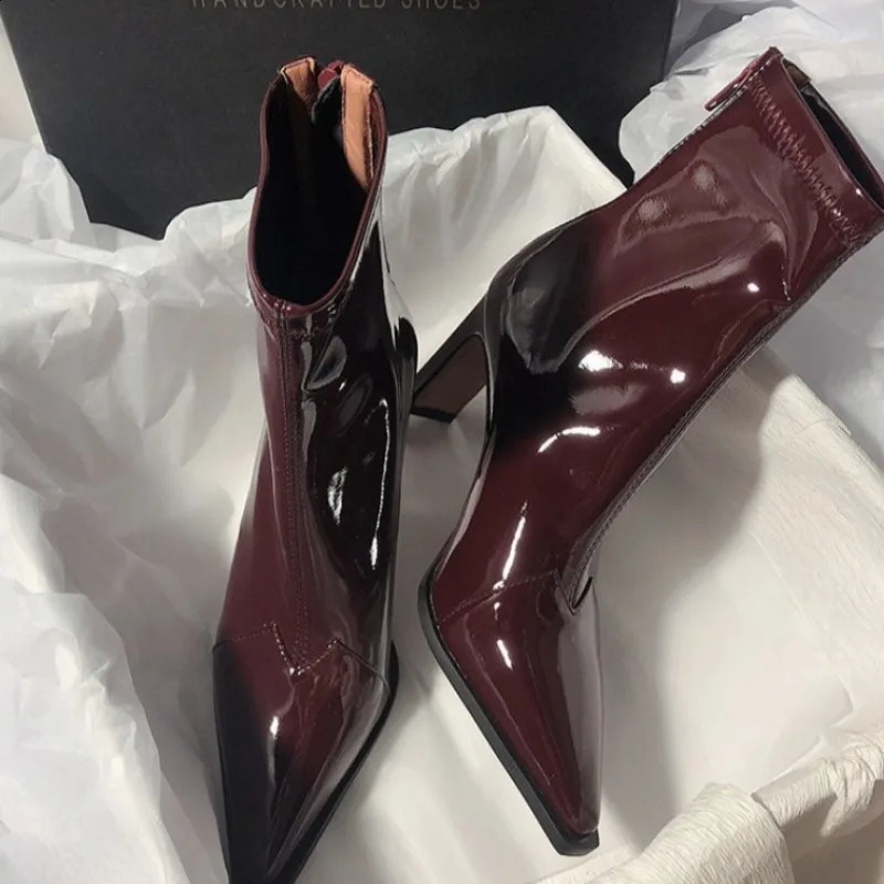 Womens autumn fashion pointed outdoor office Chelsea boots simple solid color daily casual womens short boots 241231