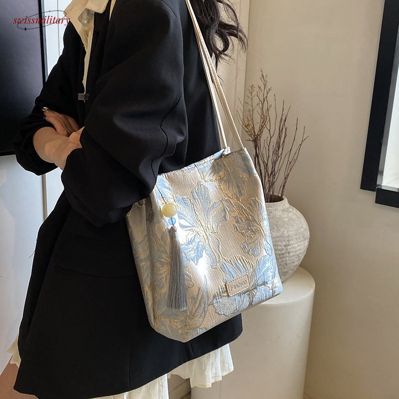 New Chinese style handbag, silk satin, high-end and versatile bucket bag, 2025 new summer women's single shoulder crossbody underarm bag swissmil