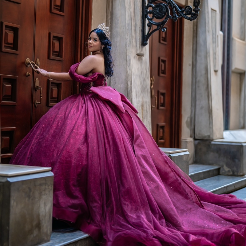 Red Sparkly Quinceanera Dresses Off The Shoulder Beads Crystal Bow Ball Gown Sweet 16 Dress Party Birthday Vestidos De 15 Anos