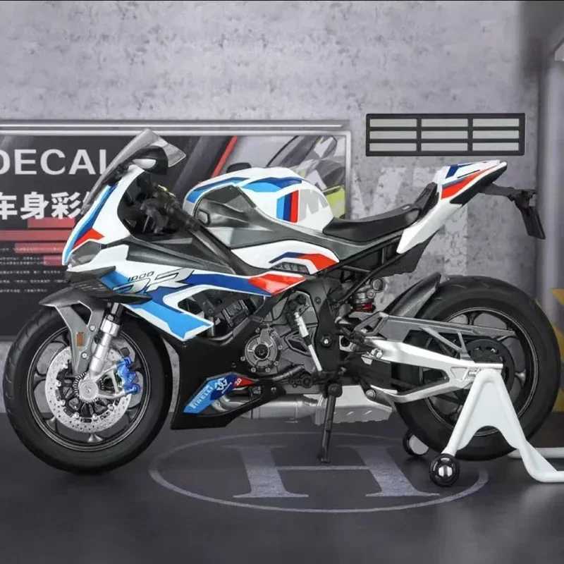 1/9 BMW 1000RR alloy racing motorcycle Diecast metal street sports motorcycle model simulation with lights childrens toy gift W241231
