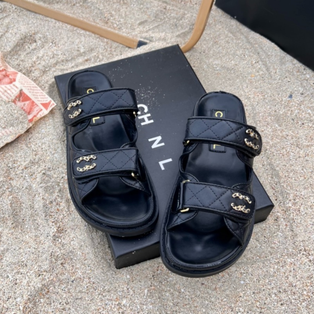 Slippers 2025 new slippers top Parisian designer luxury brand shoes casual outdoor beach shoes Bohemian striped loafers AAA highquality genuine leather ladies ca