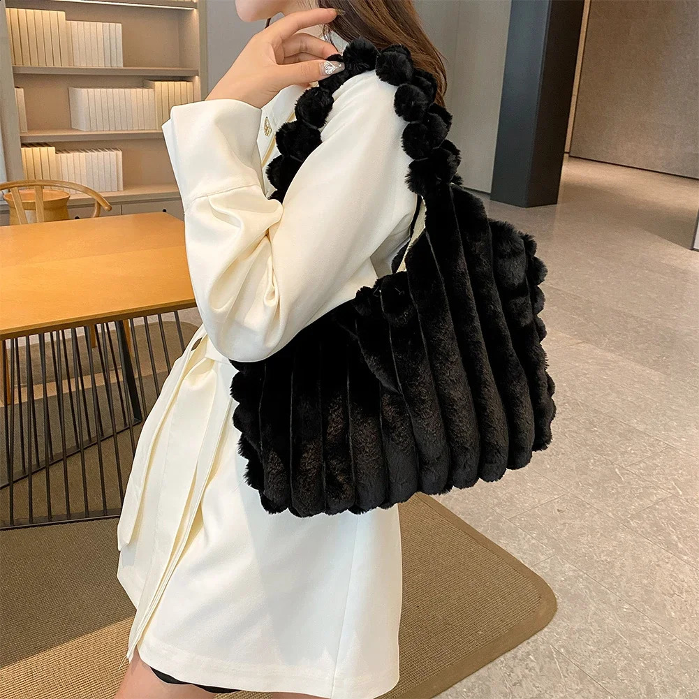 Women Plush Tote Handbag Large Capacity Soft Satchel Bag Versatile Fashion Casual Shopping Tote Bag 241231