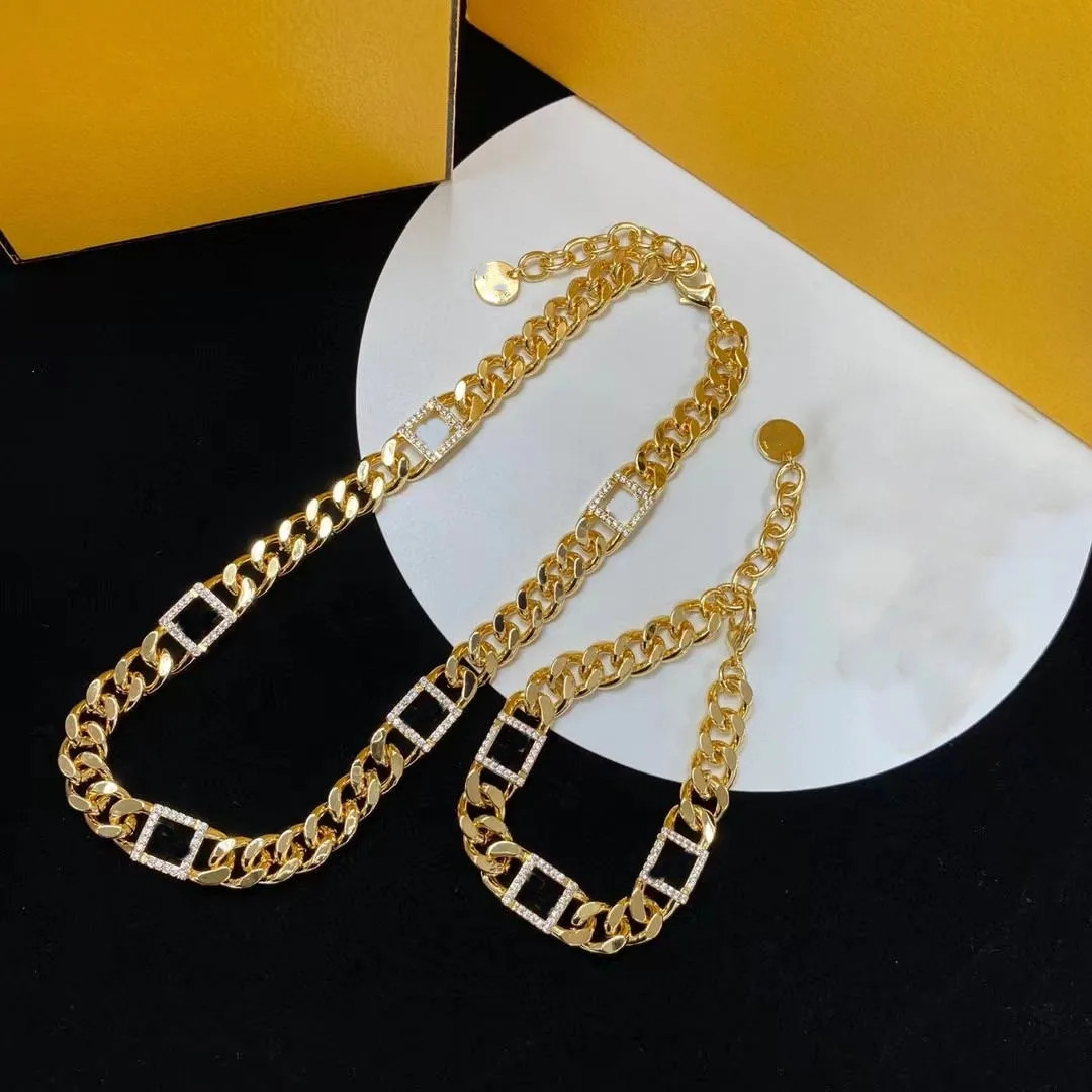 New Necklace Bracelet 18K Gold Plated Stainless Steel Fashion Women's Necklace Necklace Pendant Wedding Jewelry-588