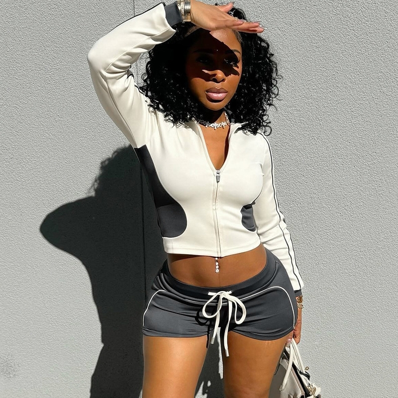Womens Tracksuits Two Pieces Set 2025 New Stand Up Collar Slim Fit Fitness Suit Slimming Top Sports Jacket Shorts Set 4 Colors