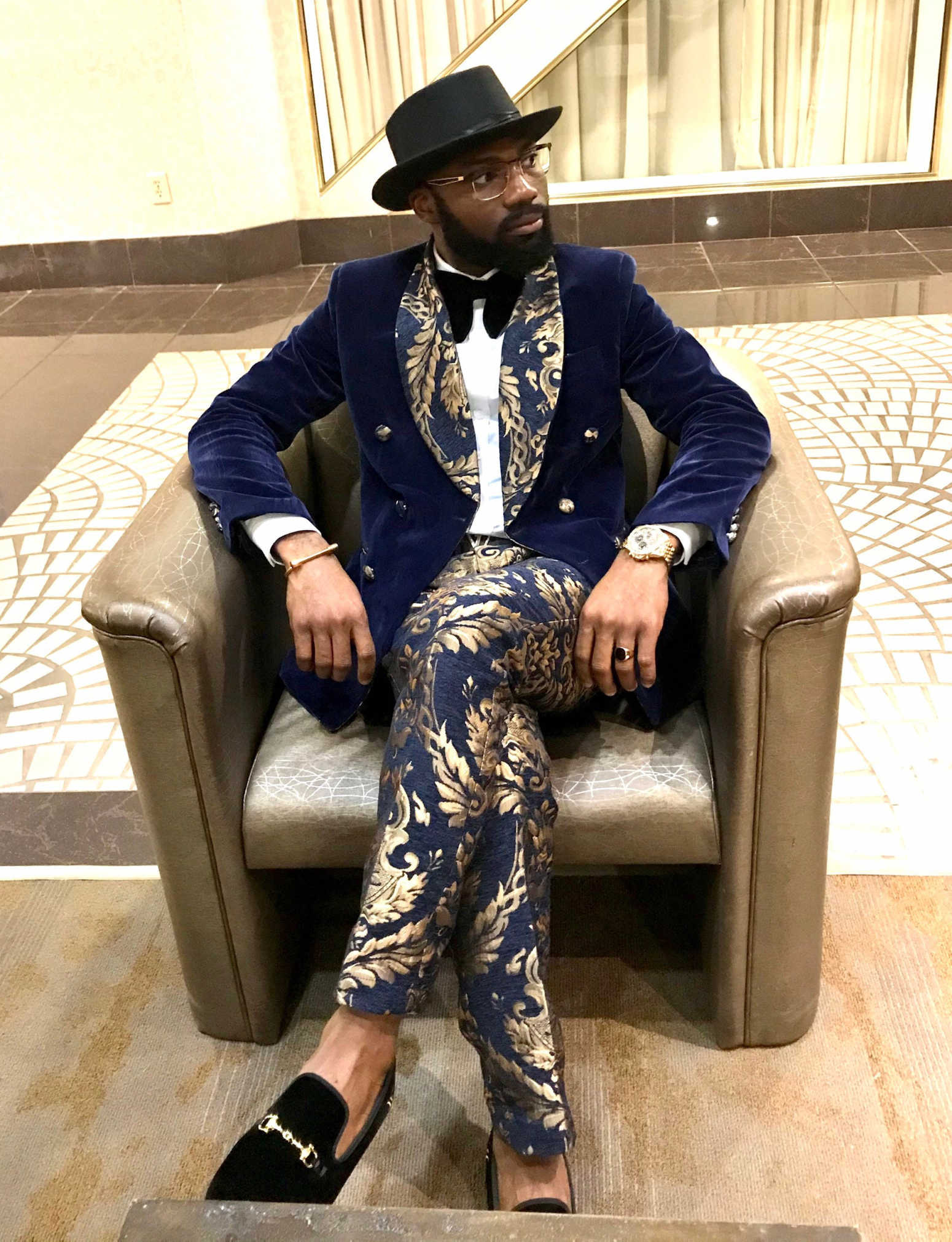 Unique Men Suits 2 Piece Set Jacket Pants Shawl Lapel Jacquard Velvet Wedding Tuxedos Double Breasted Wedding Party Event Groom Tuxedo suit Customized