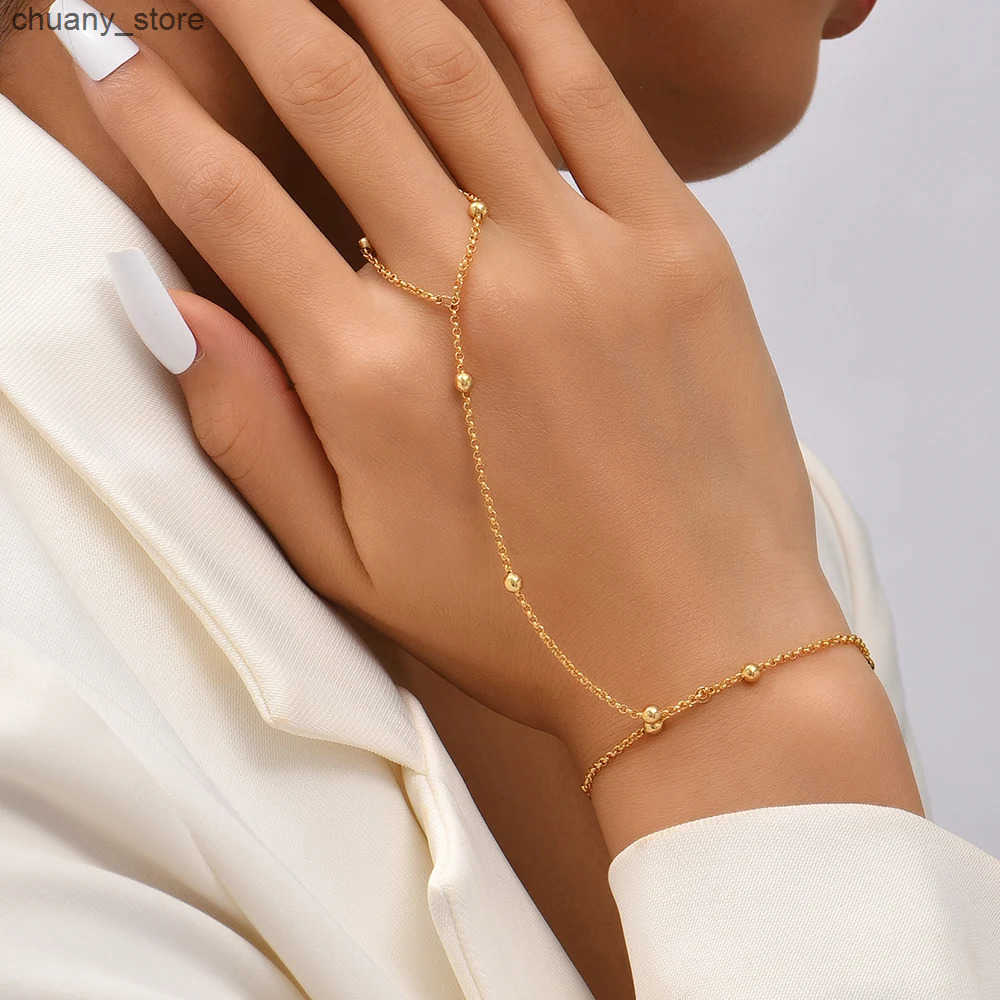 Chain Creative Mini Chain Finger Ring Womens Gold Chain Link Connection Bracelet Jewelry Gift L240910