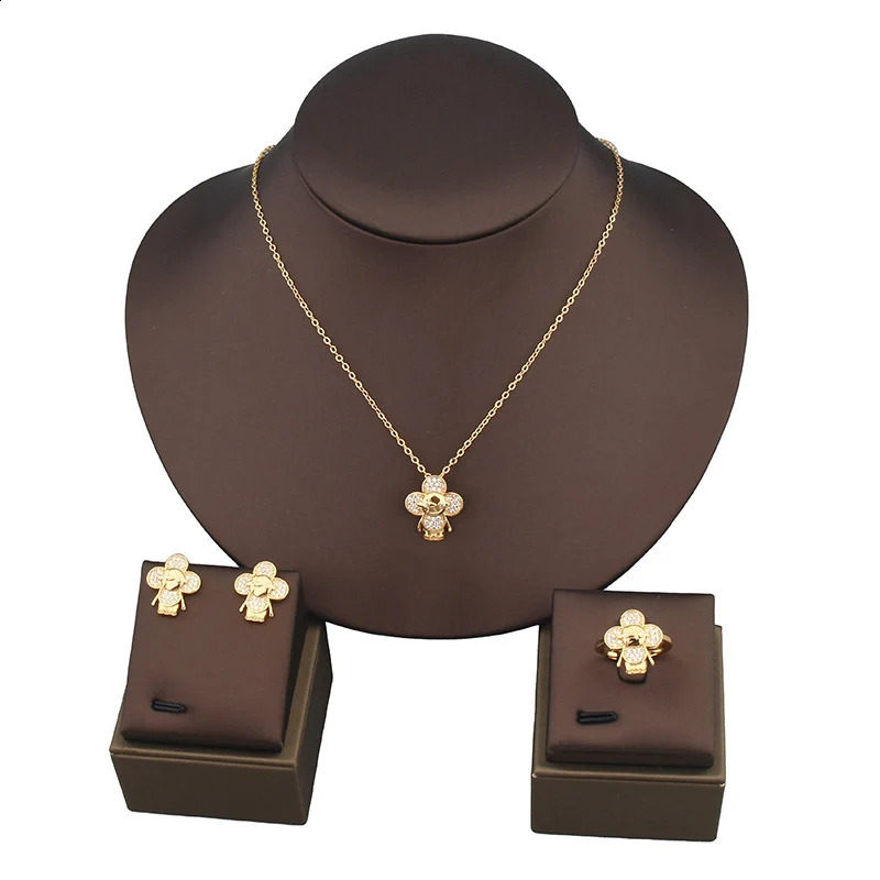 European and American Fashion Flower Bee Steel Micro-Inlaid Zircon Necklace Earrings Ring Retro Suit 241226