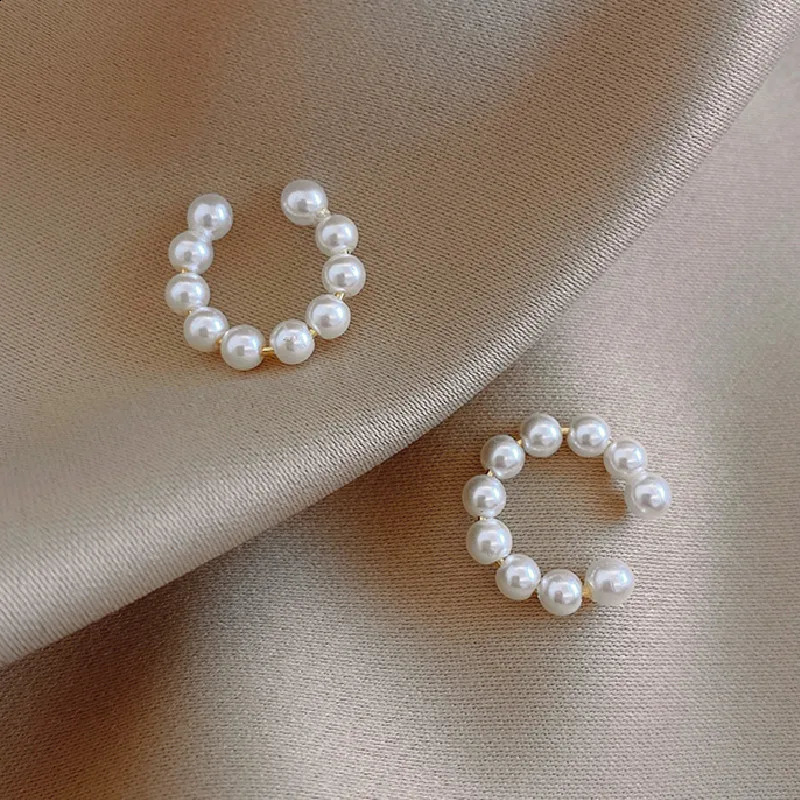 Elegant Simple Pearl Ear Cuff Piercing Clip on Earrings for Women Fashion Korean Sweet Wedding Jewelry 241225