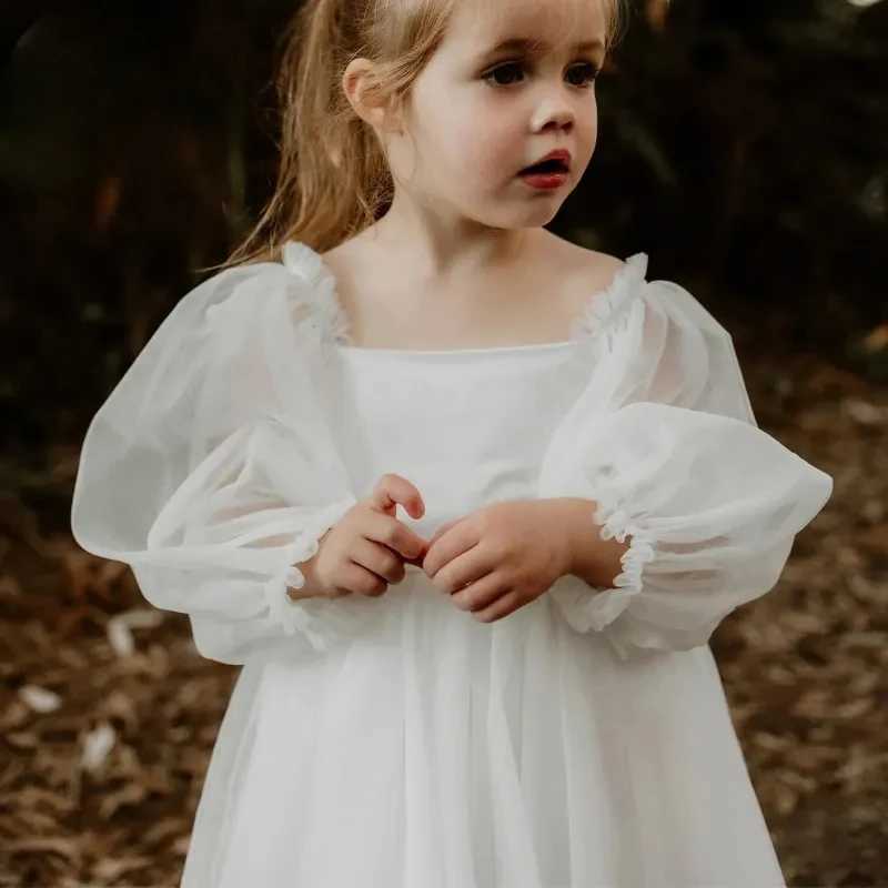 2025 Baby Girl Princess Mesh Tutu Dress White Baby Toddler Chiffon Vestido Wedding Dress Par Clothing 2-6y W241231