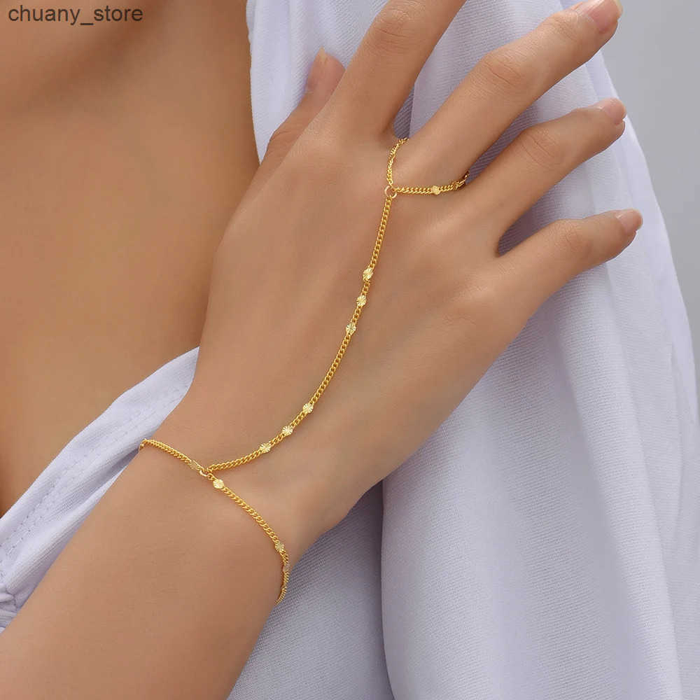 Chain Creative Mini Chain Finger Ring Womens Gold Chain Link Connection Bracelet Jewelry Gift L240910
