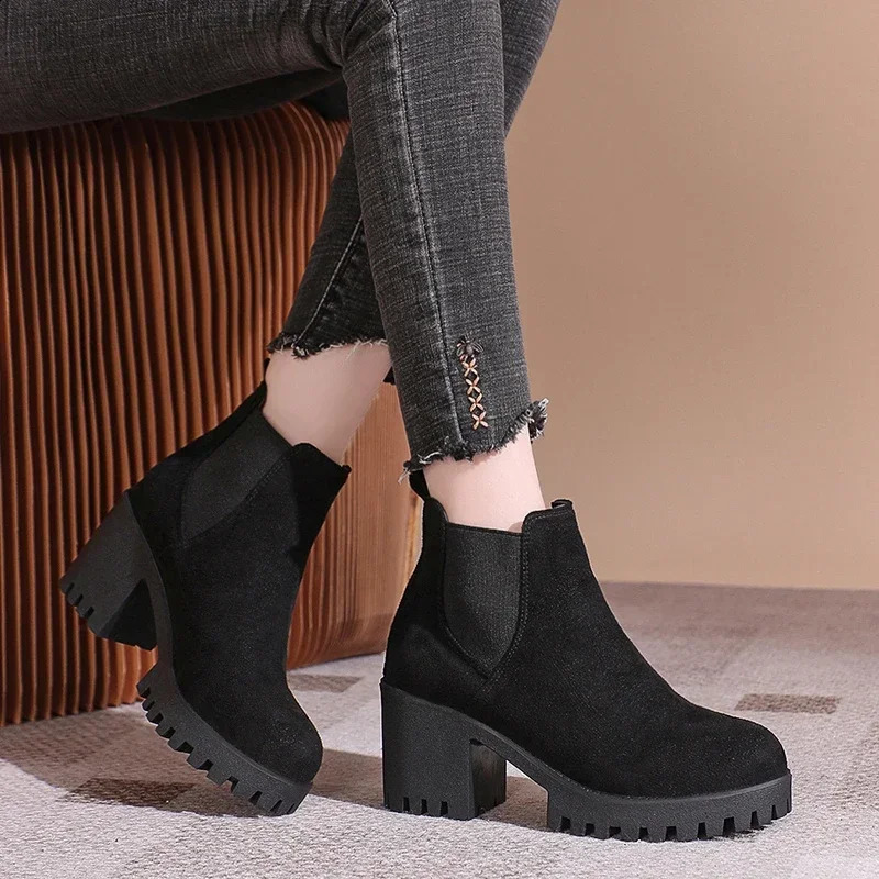 Winter Casual and Comfortable Thick-soled Round-toe Black Sexy Elegant Warm Square-heeled Short Boots for Women 241231