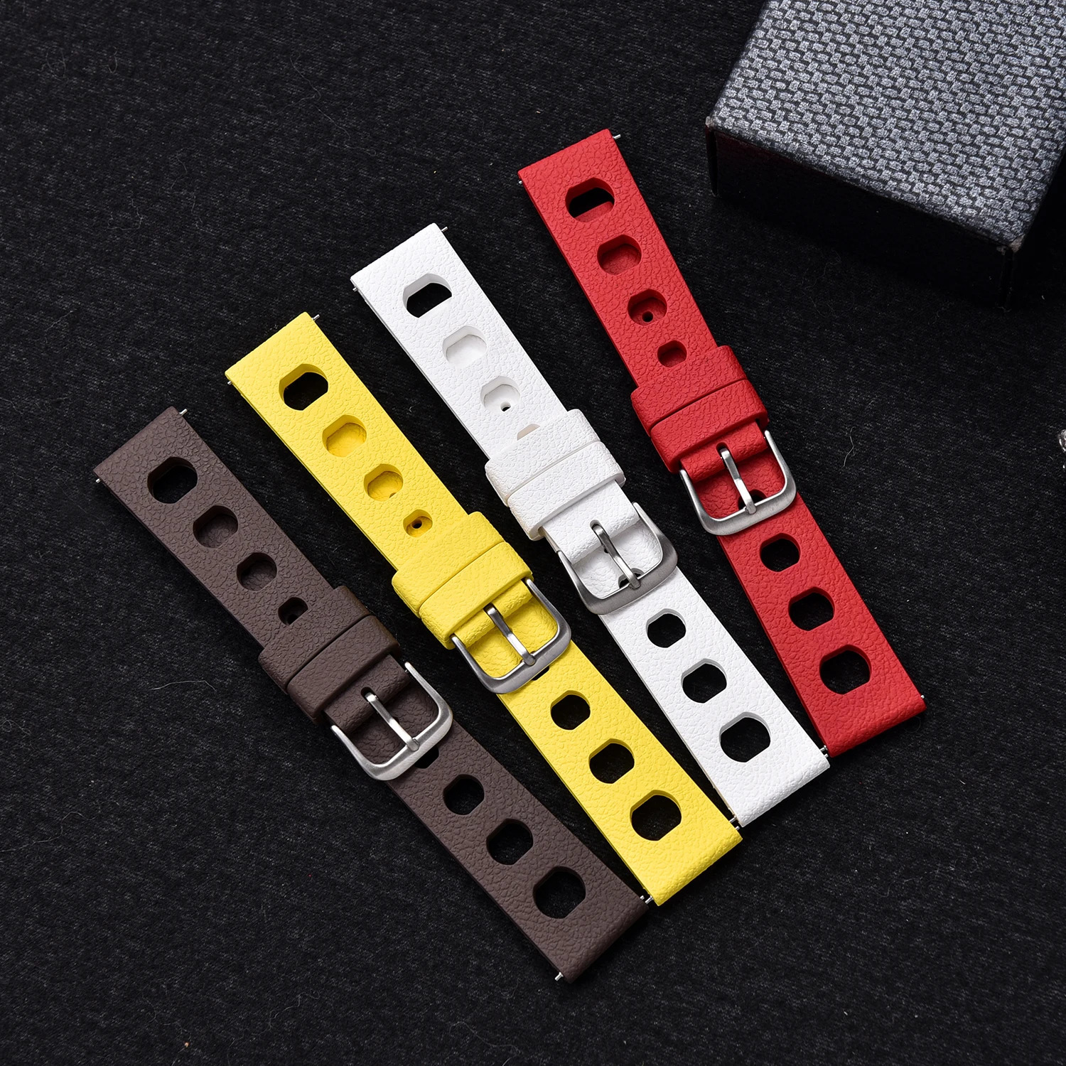 n Fluororubber FKM Watch Strap 20mm 22mm Tropic Strap Quick Release Watch Band For Traditional Diving Watch Accessories 241230