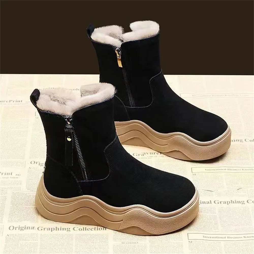 Leather snow boots womens womens shoes in autumn and winter platform Martin boots and short boots plus velvet cotton 241230