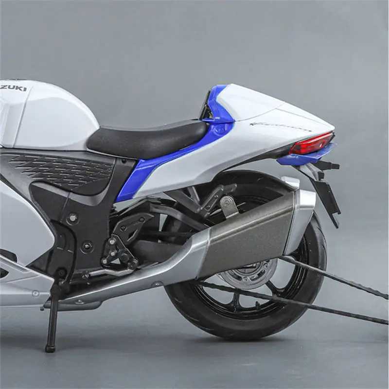 1 9 Suzuki Haya GSX-1300R alloy racing Diecasts metal street sports motorcycle model with lights childrens toy gift Free shipping