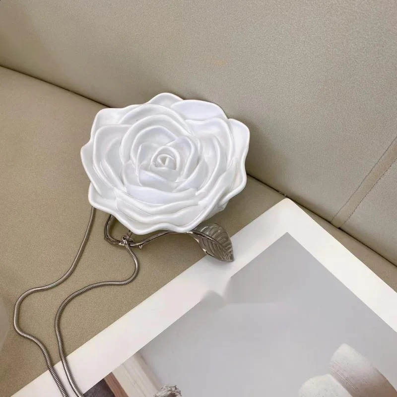 3D Flower Womens Rose Shaped Box Bag Girls High Quality Socialite Dinner Bag Niche Ladies Exquisite Retro Party Crossbody Bag 241231