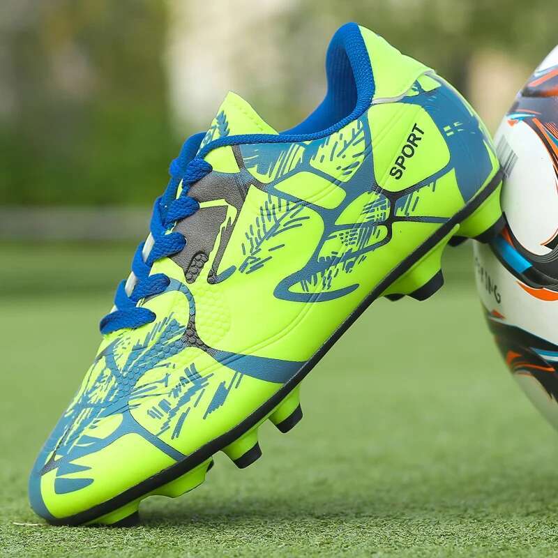 New Men Soccer Kids Cleats Grass Adult Professional Football Boots Ultralight Non-Slip Boys Training Shoes Drop Shipping