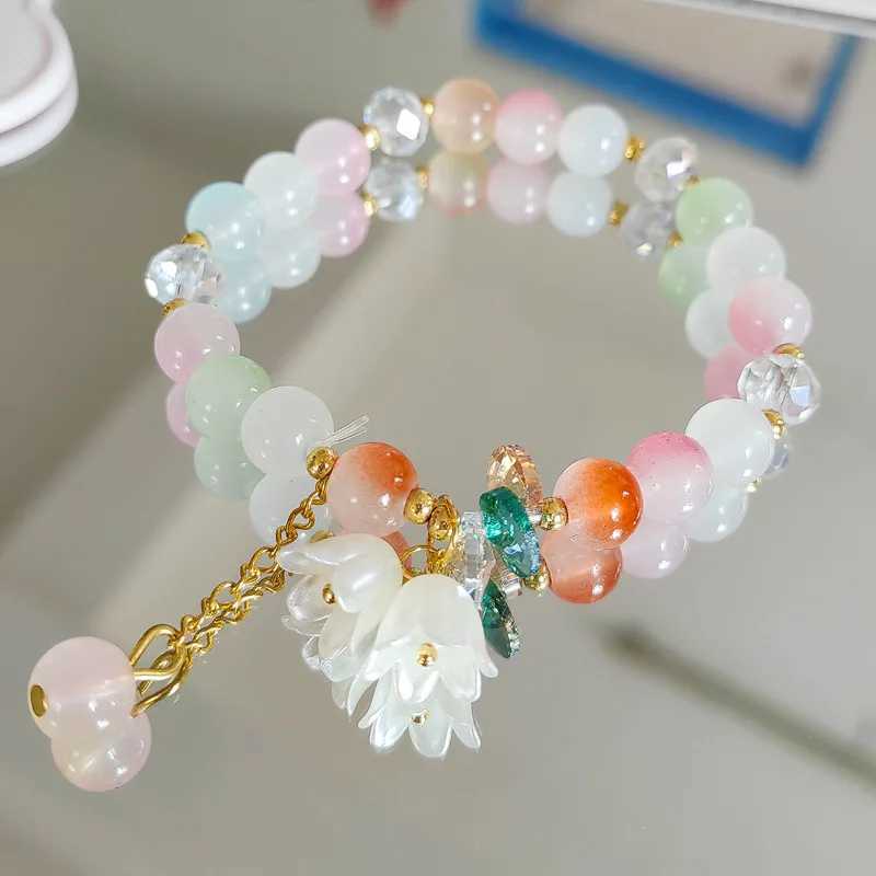 Tren Lily of The Valley Flower Bracelet Womens Fashion Colored Crystal Bead Bracelet Girls Party Wedding Jewelry Gift W241231