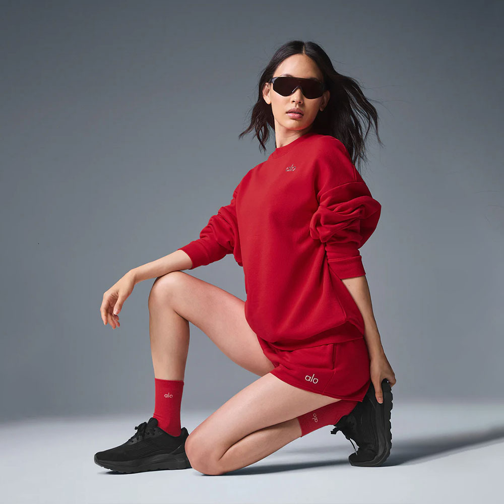 Women Sportswear Plush Sweatshirt Winter Long Sleeve Rib Round Neck Loose Hoodies Exquisite Embroidery Casual Tops