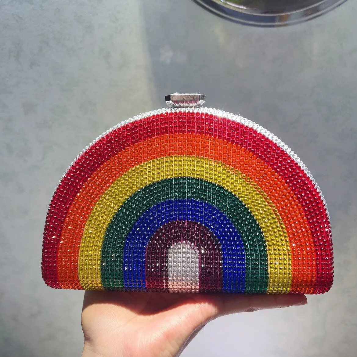 Rainbow Color Crystal Evening Clutch Bags Wedding Party Chain Bag Women Boutique Half Moon Rhinestone Purses And Handbags 241231