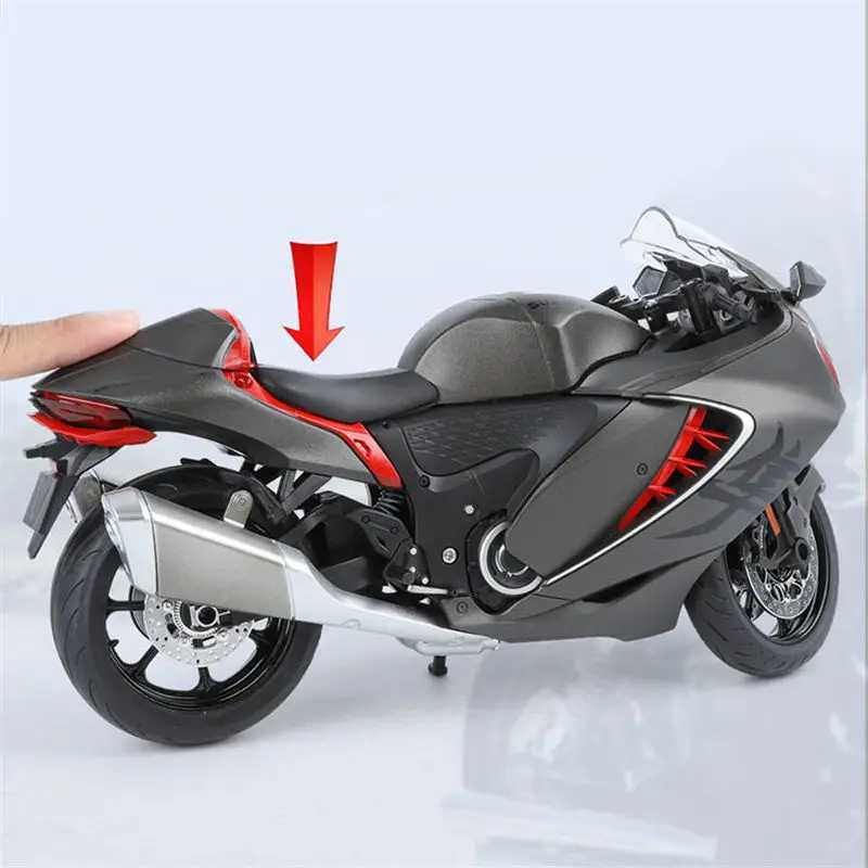 1 9 Suzuki Haya GSX-1300R alloy racing Diecasts metal street sports motorcycle model with lights childrens toy gift Free shipping