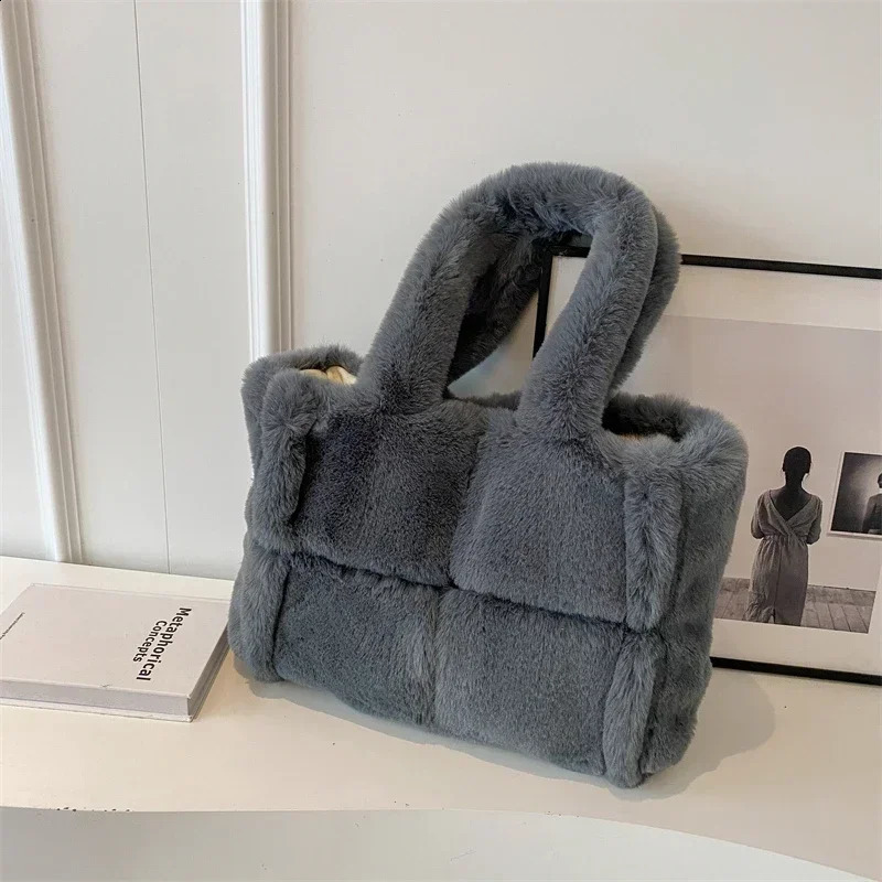 Womens Bag Solid Plush Comfortable Shoulder Bag High Capacity Hasp Casual Tote Handbag Bags for Women Bolsa Mujer 241231