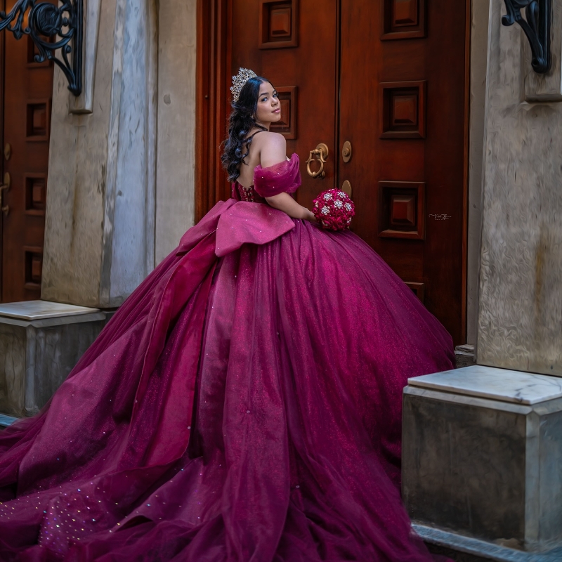 Red Sparkly Quinceanera Dresses Off The Shoulder Beads Crystal Bow Ball Gown Sweet 16 Dress Party Birthday Vestidos De 15 Anos