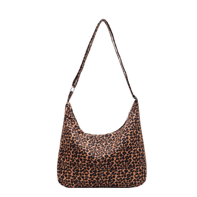 2024 velvet new large capacity leopard print casual Western style Korean version fashionable single shoulder armpit crossbody women's tote bag 24