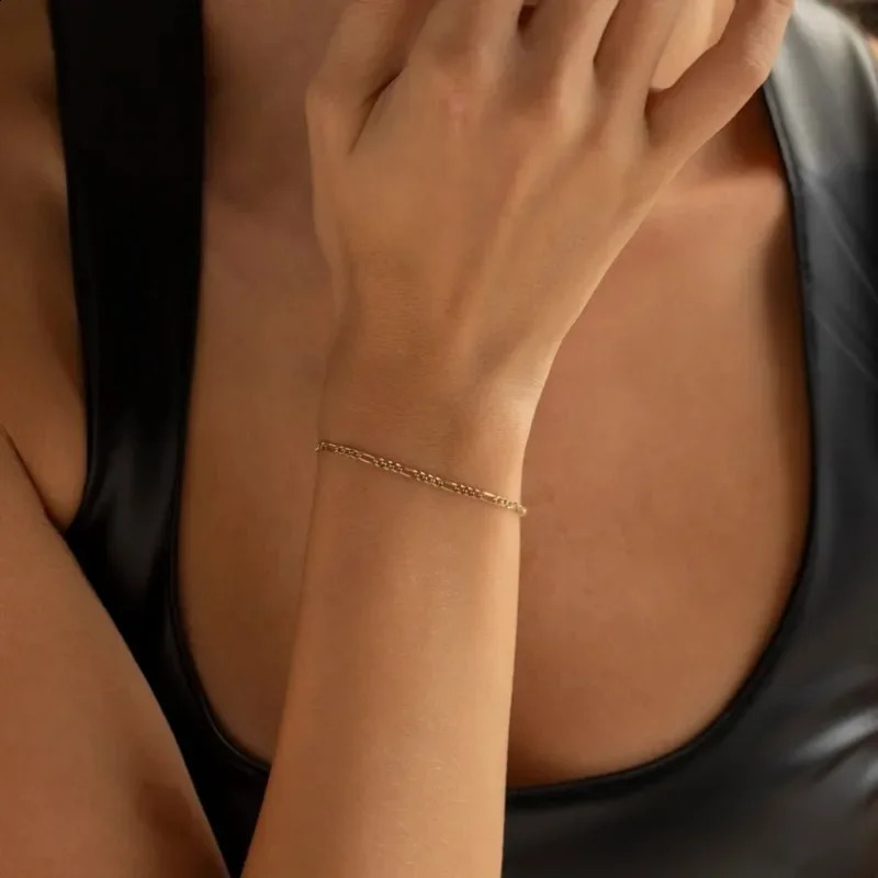 Gold Color Singapore Chain Bracelet Womens Stainless Steel Jewelry Thin Twisted Herringbone Rope Figaro Chains Bracelets 241230